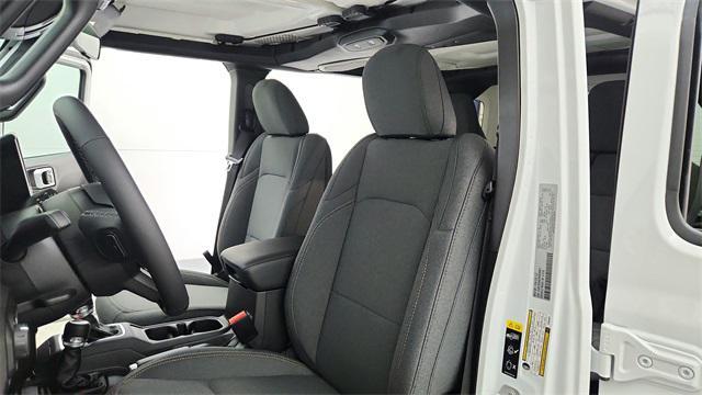 new 2025 Jeep Wrangler car, priced at $41,124