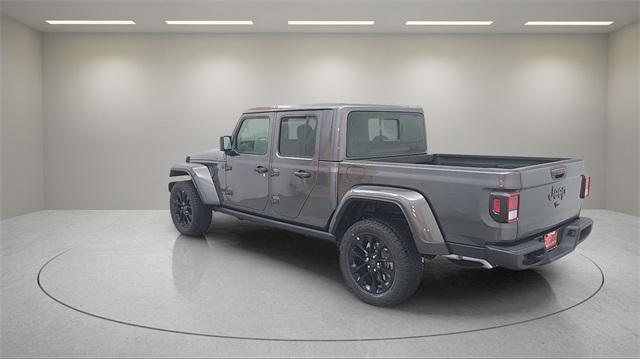 new 2025 Jeep Gladiator car, priced at $39,985