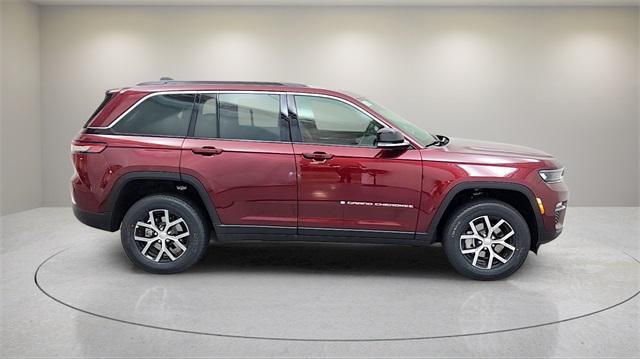 new 2025 Jeep Grand Cherokee car, priced at $42,759