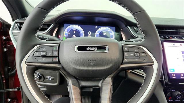new 2025 Jeep Grand Cherokee car, priced at $42,759