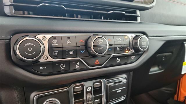 new 2025 Jeep Wrangler car, priced at $61,823