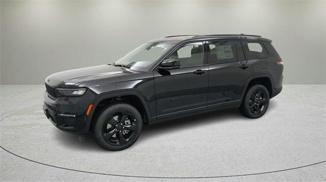 new 2024 Jeep Grand Cherokee L car, priced at $45,184