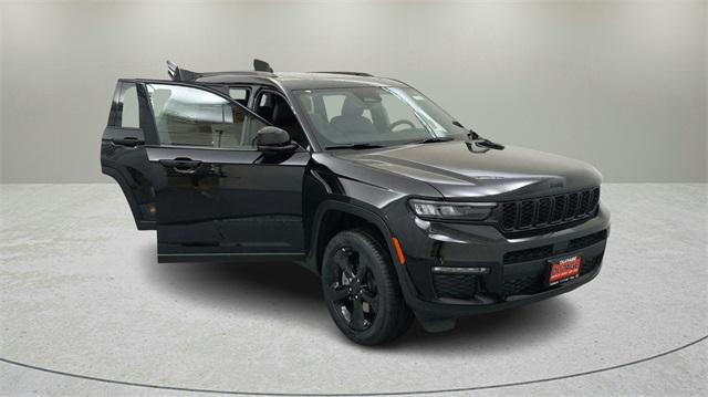 new 2024 Jeep Grand Cherokee L car, priced at $45,184