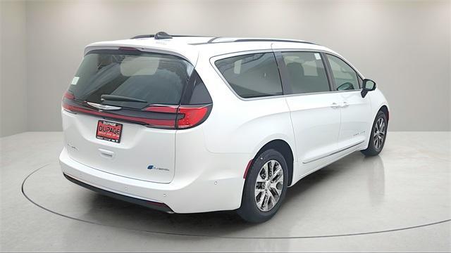 new 2025 Chrysler Pacifica car, priced at $51,508