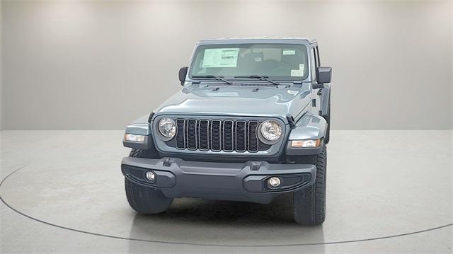 new 2025 Jeep Gladiator car, priced at $39,985