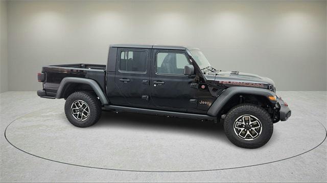 new 2025 Jeep Gladiator car, priced at $47,957