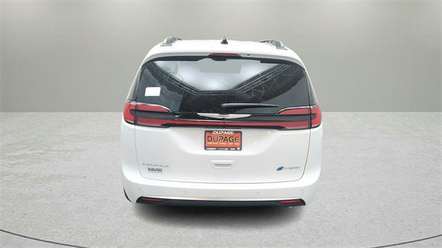 new 2025 Chrysler Pacifica car, priced at $52,258