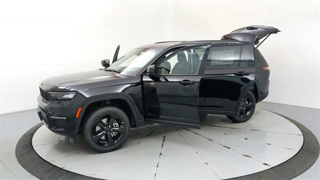 new 2024 Jeep Grand Cherokee L car, priced at $49,142