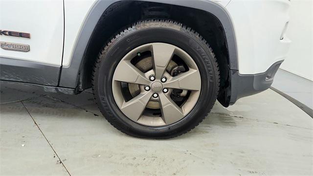 used 2016 Jeep Cherokee car, priced at $11,948