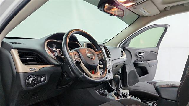 used 2016 Jeep Cherokee car, priced at $11,948