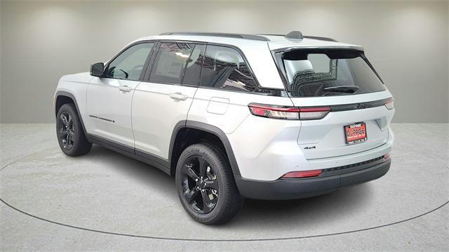 new 2025 Jeep Grand Cherokee car, priced at $40,452