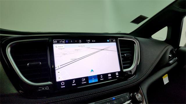 new 2025 Chrysler Pacifica car, priced at $48,648
