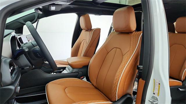 new 2025 Chrysler Pacifica car, priced at $48,648