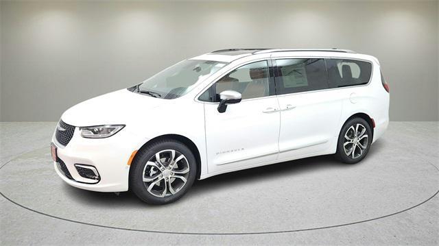 new 2025 Chrysler Pacifica car, priced at $48,648