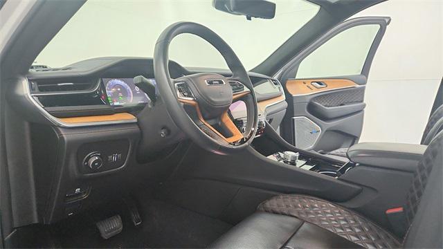 used 2022 Jeep Grand Cherokee car, priced at $39,500
