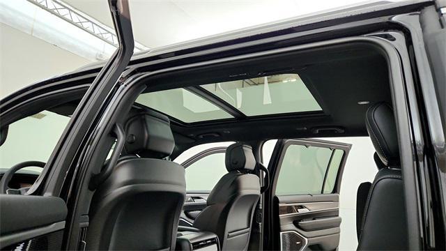 new 2025 Jeep Wagoneer car, priced at $76,572