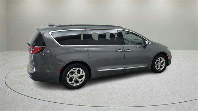 used 2022 Chrysler Pacifica car, priced at $25,581