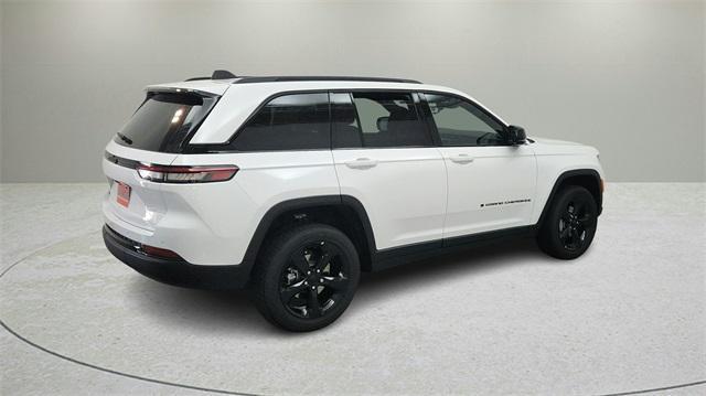 new 2024 Jeep Grand Cherokee car, priced at $40,321