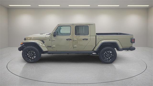 new 2025 Jeep Gladiator car, priced at $38,735