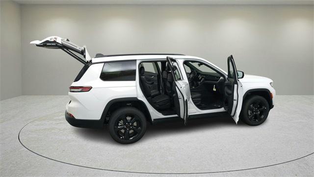 new 2024 Jeep Grand Cherokee L car, priced at $40,481