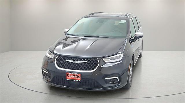 new 2025 Chrysler Pacifica car, priced at $51,508