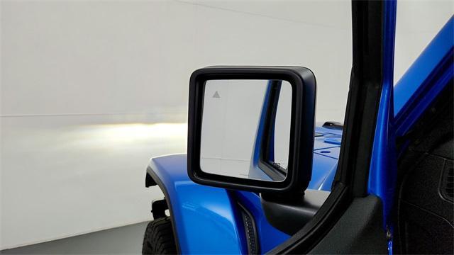 new 2025 Jeep Gladiator car, priced at $53,649