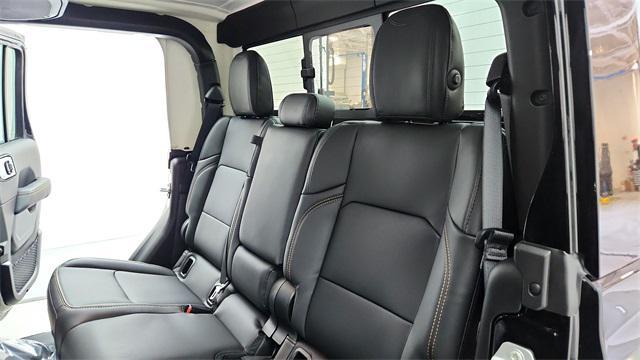 new 2025 Jeep Gladiator car, priced at $42,339