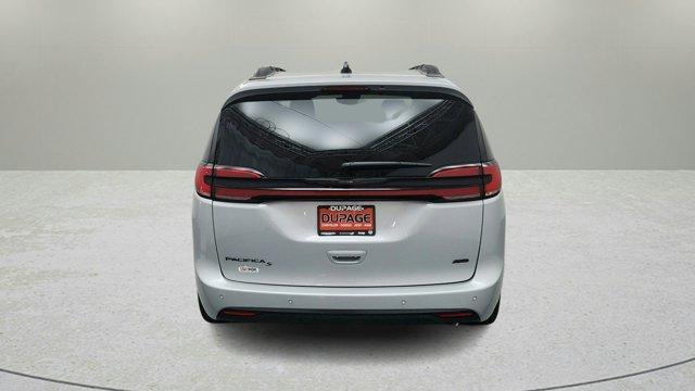 new 2024 Chrysler Pacifica car, priced at $44,971