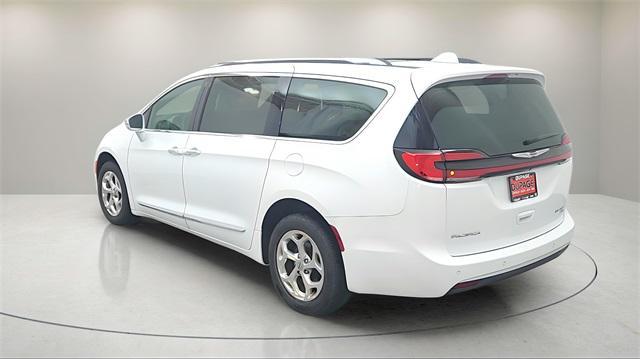 used 2021 Chrysler Pacifica car, priced at $32,555