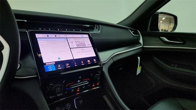new 2025 Jeep Grand Cherokee car, priced at $45,207