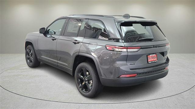 new 2025 Jeep Grand Cherokee car, priced at $45,207
