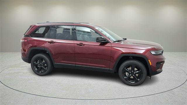 new 2025 Jeep Grand Cherokee car, priced at $40,452