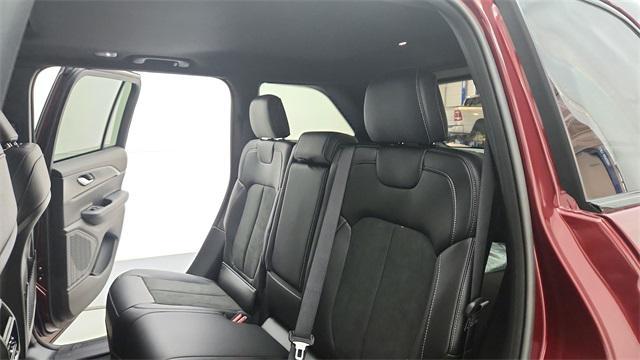 new 2025 Jeep Grand Cherokee car, priced at $40,452