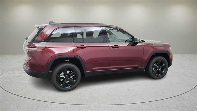 new 2025 Jeep Grand Cherokee car, priced at $40,452