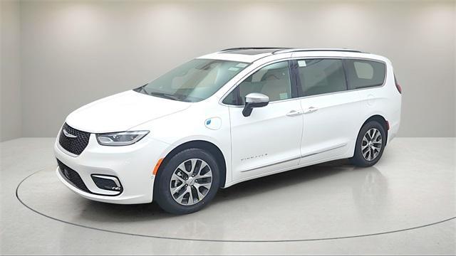 new 2025 Chrysler Pacifica car, priced at $51,508