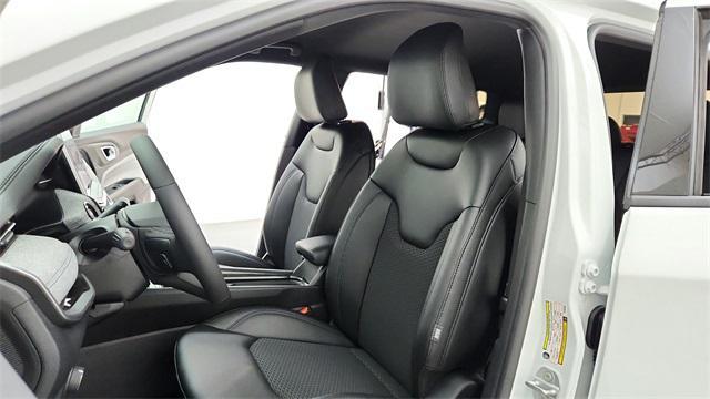 new 2025 Jeep Compass car, priced at $25,558
