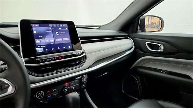 new 2025 Jeep Compass car, priced at $25,558