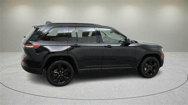 used 2023 Jeep Grand Cherokee car, priced at $30,999