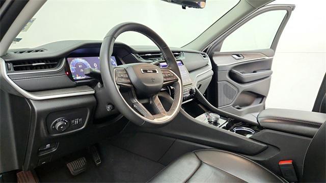 used 2023 Jeep Grand Cherokee car, priced at $30,999