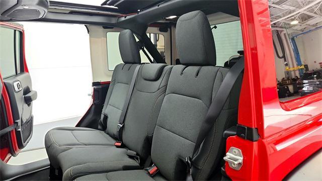 new 2025 Jeep Wrangler car, priced at $44,433