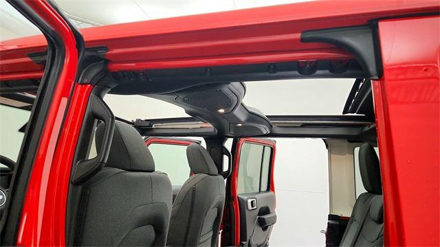 new 2025 Jeep Wrangler car, priced at $44,433