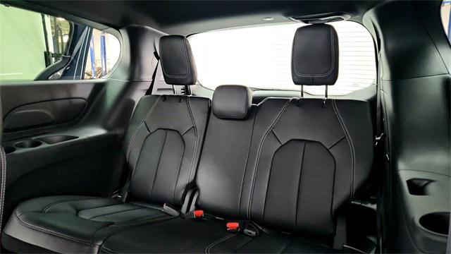 new 2025 Chrysler Pacifica car, priced at $42,247