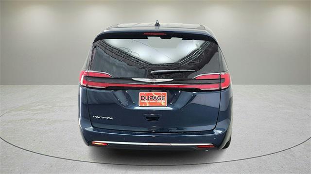 new 2025 Chrysler Pacifica car, priced at $42,247