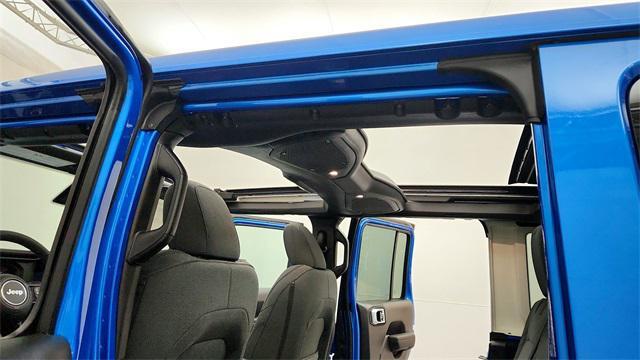 new 2025 Jeep Wrangler car, priced at $43,683