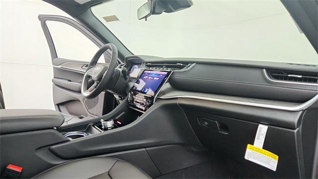 new 2025 Jeep Grand Cherokee L car, priced at $46,972