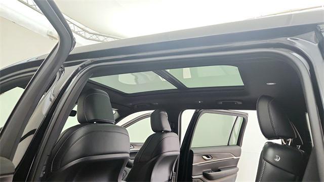 new 2025 Jeep Grand Cherokee L car, priced at $46,972