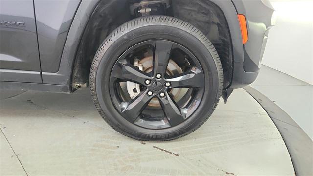 used 2022 Jeep Grand Cherokee car, priced at $29,648