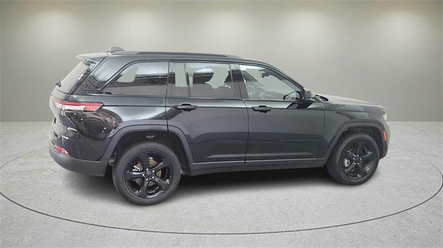 used 2022 Jeep Grand Cherokee car, priced at $29,648