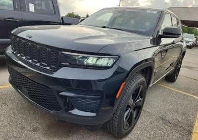 used 2022 Jeep Grand Cherokee car, priced at $31,600