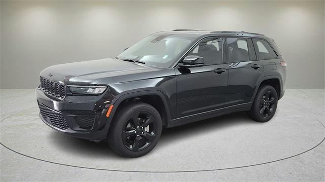 used 2023 Jeep Grand Cherokee car, priced at $34,999